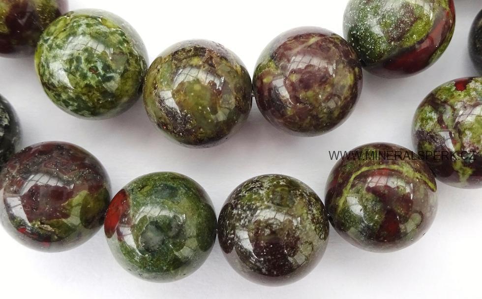Elegantní náhrdelník z minerálu jaspis dračí krev