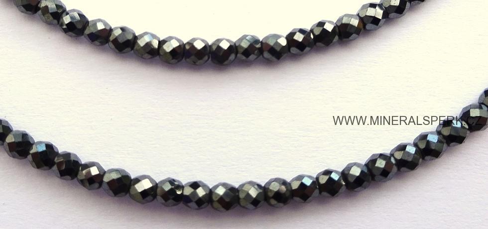 Elegantní náhrdelník z broušeného minerálu hematit - diamantový brus