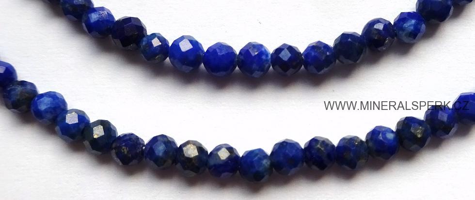 Elegantní náhrdelník z broušeného minerálu lapis lazuli