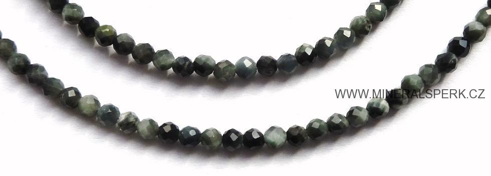 Elegantní náhrdelník z broušeného minerálu kočičí oko