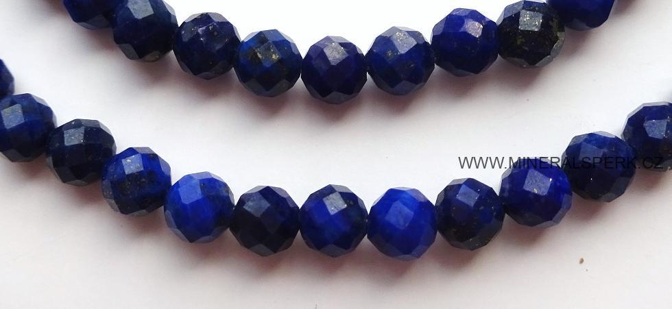 Elegantní náhrdelník z broušeného minerálu lapis lazuli