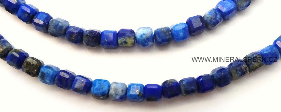 Elegantní náhrdelník z minerálu lapis lazuli