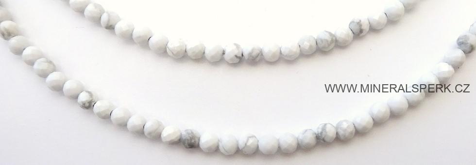 Elegantní náhrdelník z broušeného minerálu magnezit
