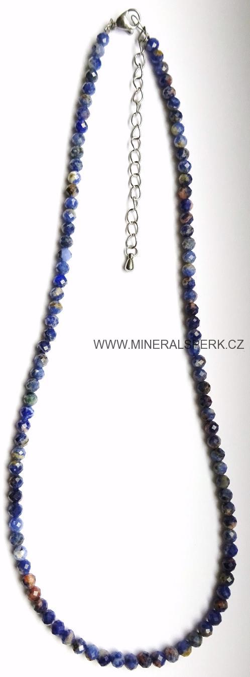 Elegantní náhrdelník z broušeného minerálu sodalit