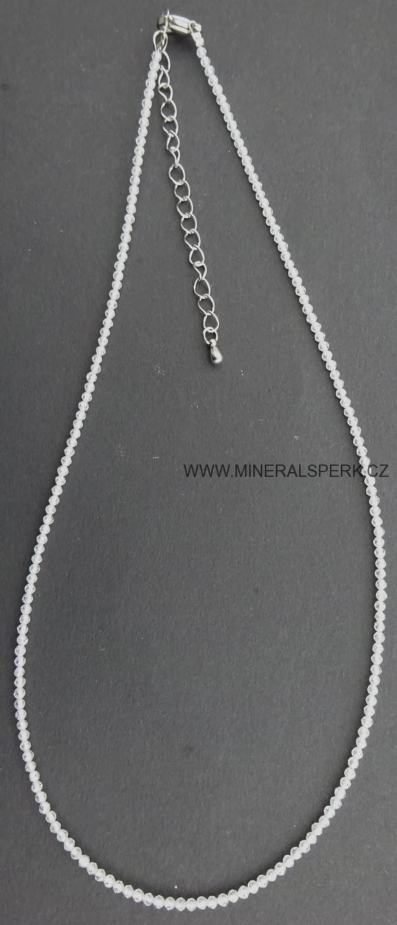 Elegantní náhrdelník z broušeného minerálu zirkon