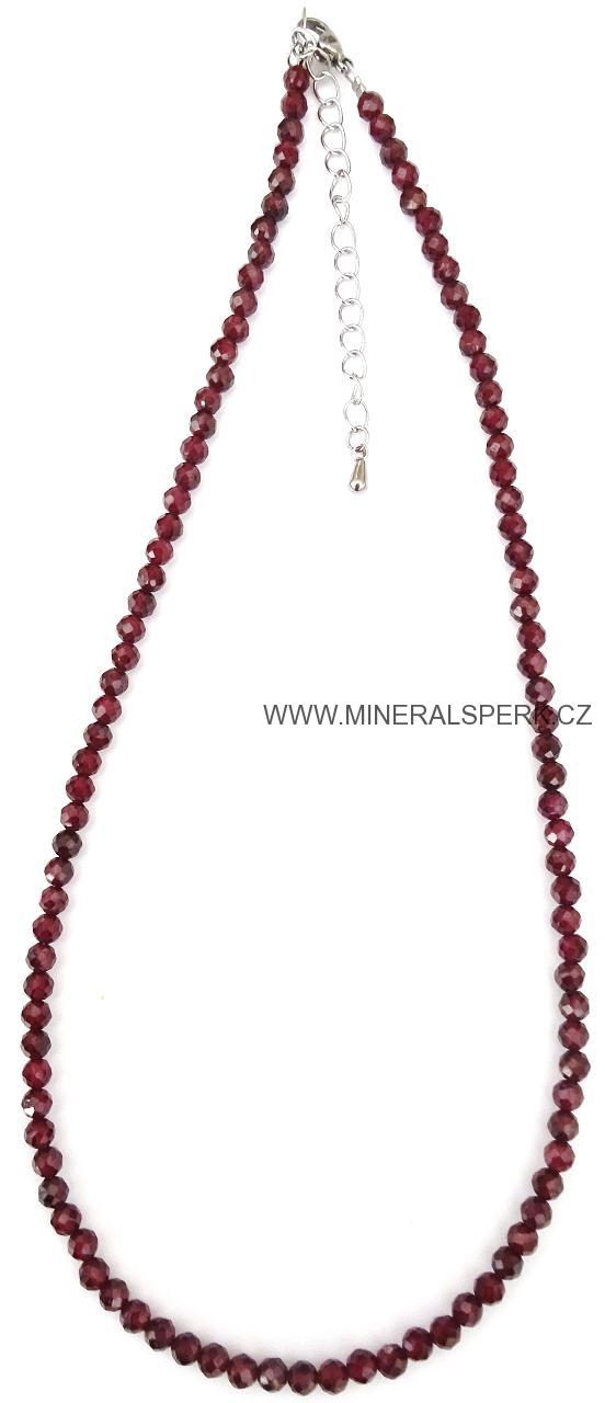 Elegantní náhrdelník z broušeného minerálu granát