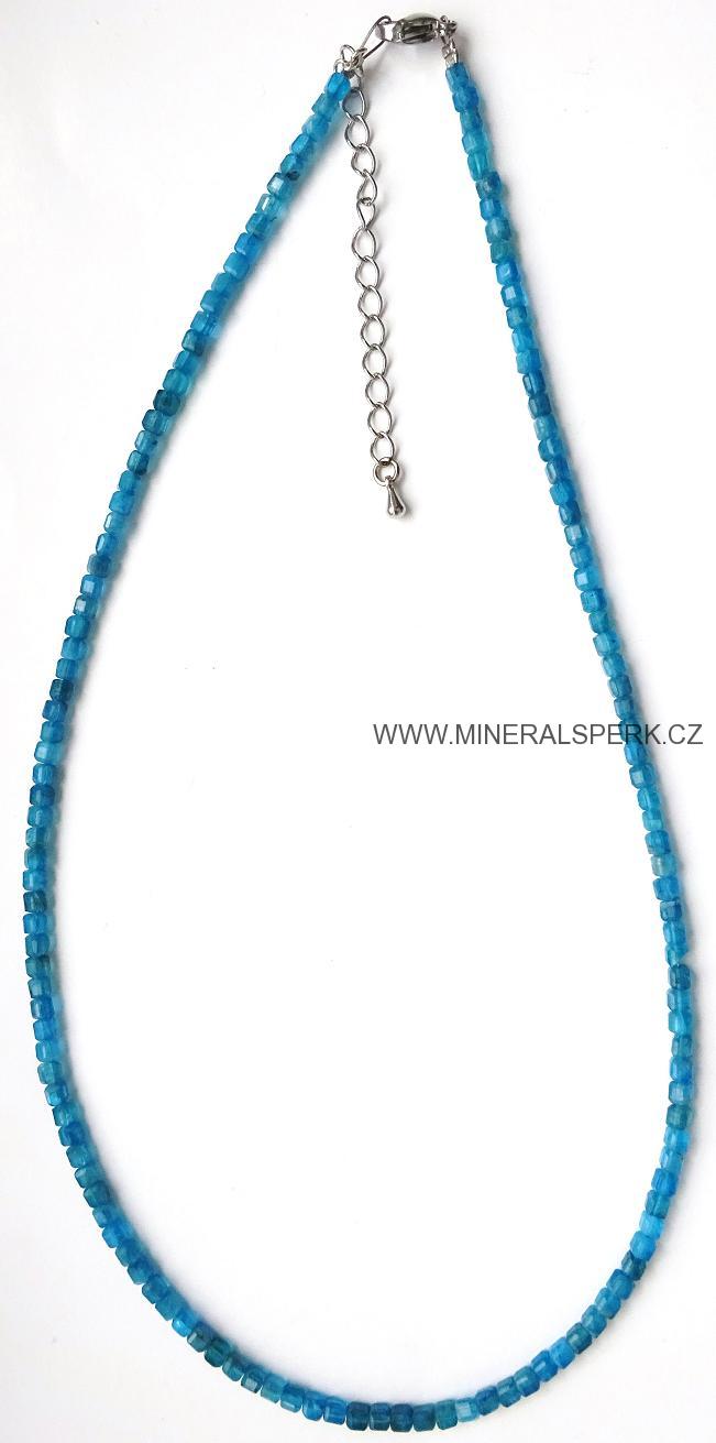 Elegantní náhrdelník z minerálu apatit