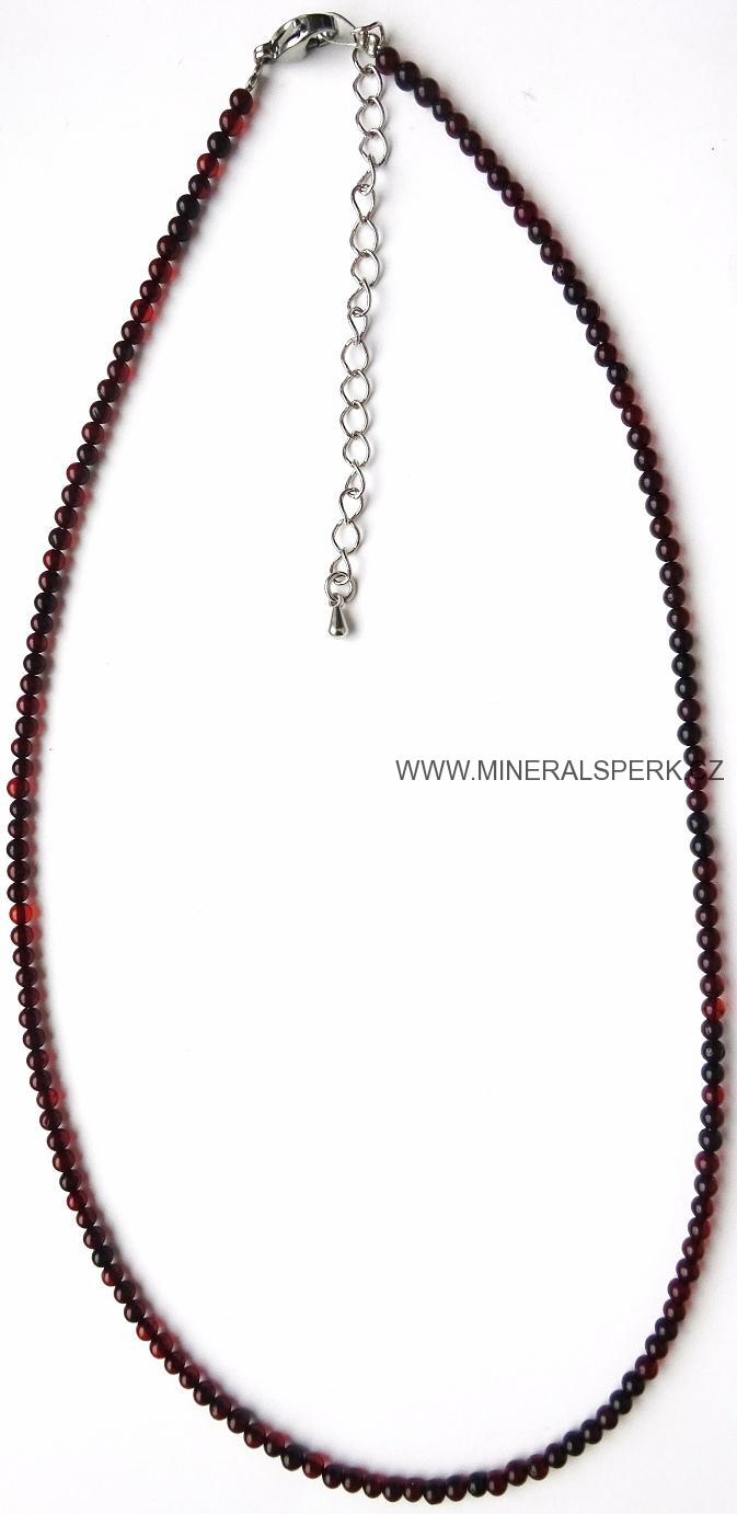 Elegantní náhrdelník z minerálu baltský jantar