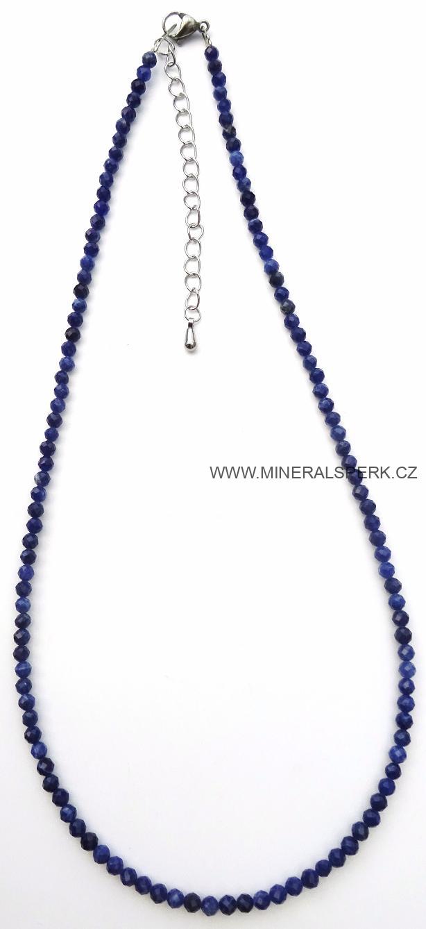 Elegantní náhrdelník z broušeného minerálu sodalit
