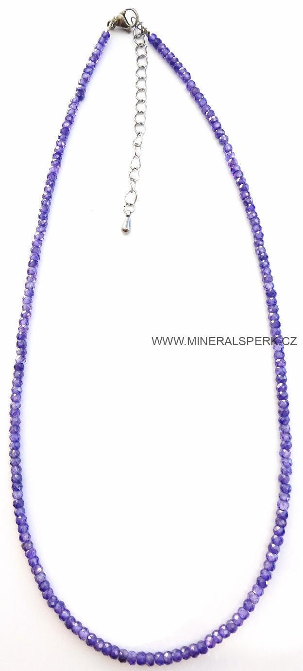 Elegantní náhrdelník z broušeného minerálu kubický zirkon