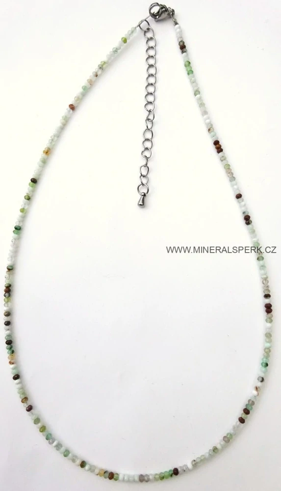 Elegantní náhrdelník z broušeného minerálu chryzopras