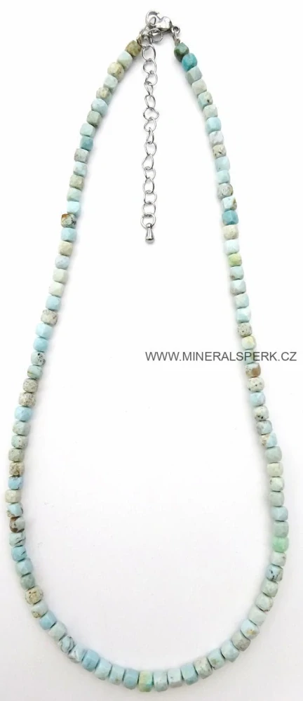 Elegantní náhrdelník z broušeného minerálu tyrkys