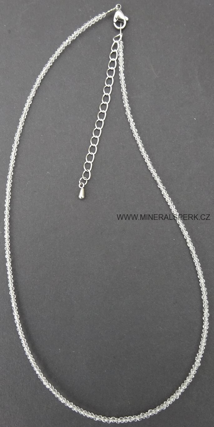 Elegantní náhrdelník z broušeného minerálu křišťál