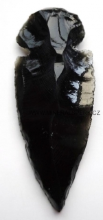 Přívěsek (neprovrtaný) z minerálu černý obsidián - pazourek