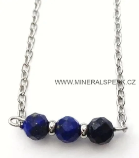 Elegantní řetízkový náhrdelník z broušeného minerálu lapis lazuli