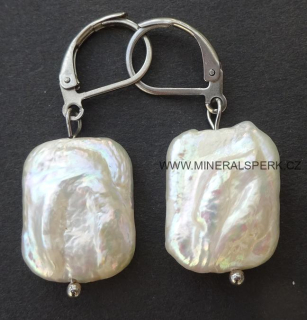 Elegantní náušnice - říční perla - bílá