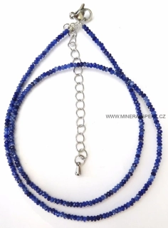 Elegantní náhrdelník z broušeného minerálu sodalit