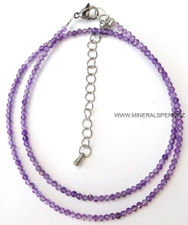 Elegantní náhrdelník z broušeného minerálu ametyst