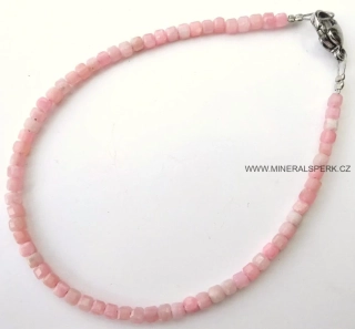 Elegantní náramek z broušeného minerálu růžový opál