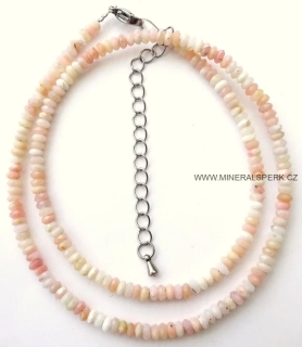 Elegantní náhrdelník z broušeného minerálu růžový opál